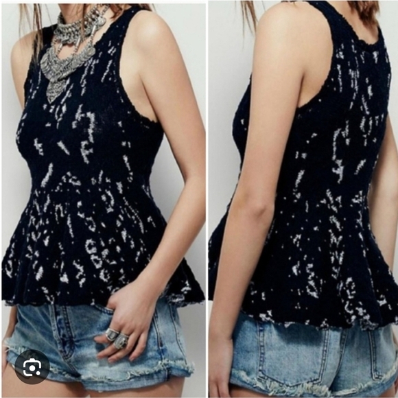 Free People Women’s Flared Bohemian Scoop Stylish Black And White Sweater Top M - Picture 2 of 10